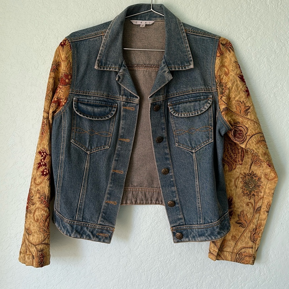 CABI jean jacket with tapestry sleeves size S - ooh lala 🤎🍇💄🕶️